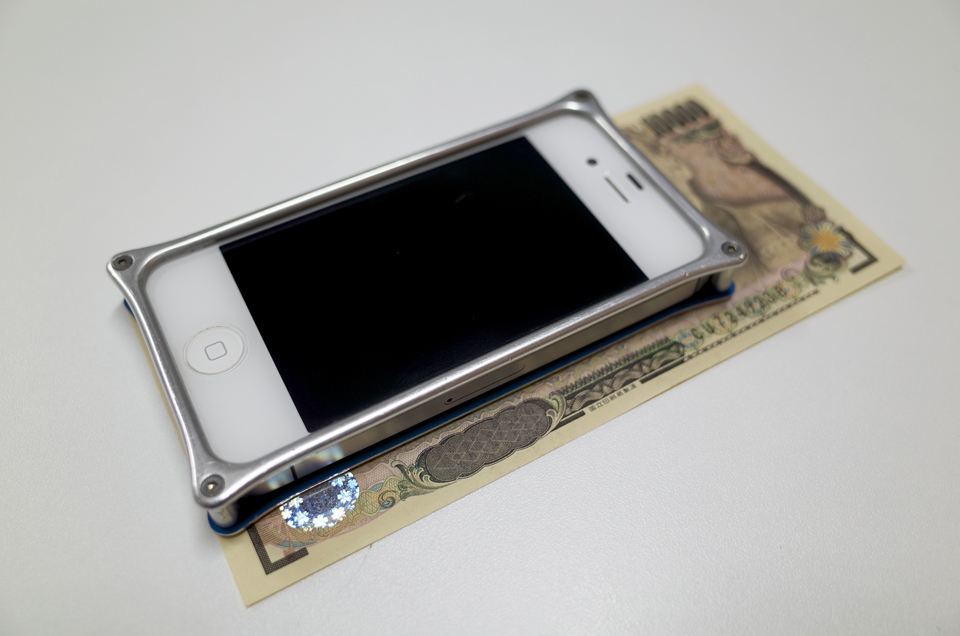 iPhone4Sと1万円札